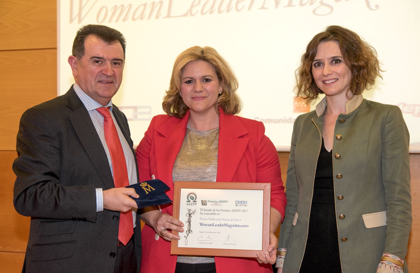 Woman Leader Magazine recibe el premio "Nueva Publicación del Año"